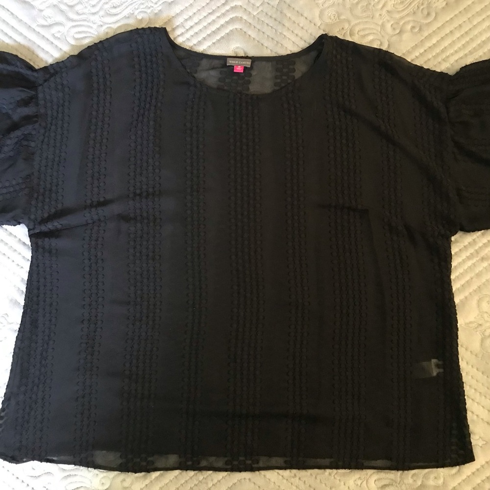 Sheer Textured Dot Plus Size 3X Black Crew Puff Slv Blouse & Cami Vince Camuto